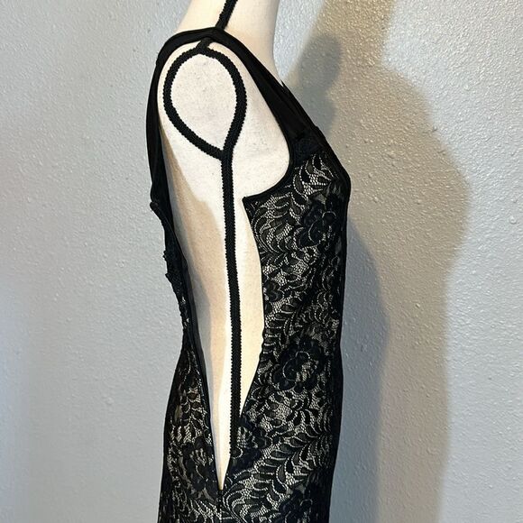 NEW miusol black and nude lace crochet mesh back maxi dress size S - Picture 7 of 12